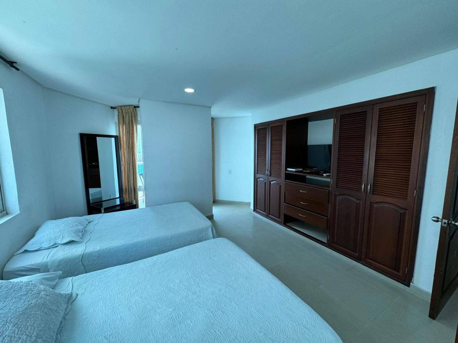 Apartamento En Laguito Ed Torres Del Lago 604 Icdi Cartagena ภายนอก รูปภาพ
